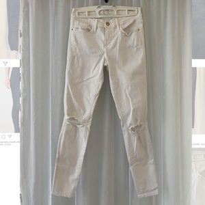 FRAME WHITE DISTRESSED SKINNY JEANS